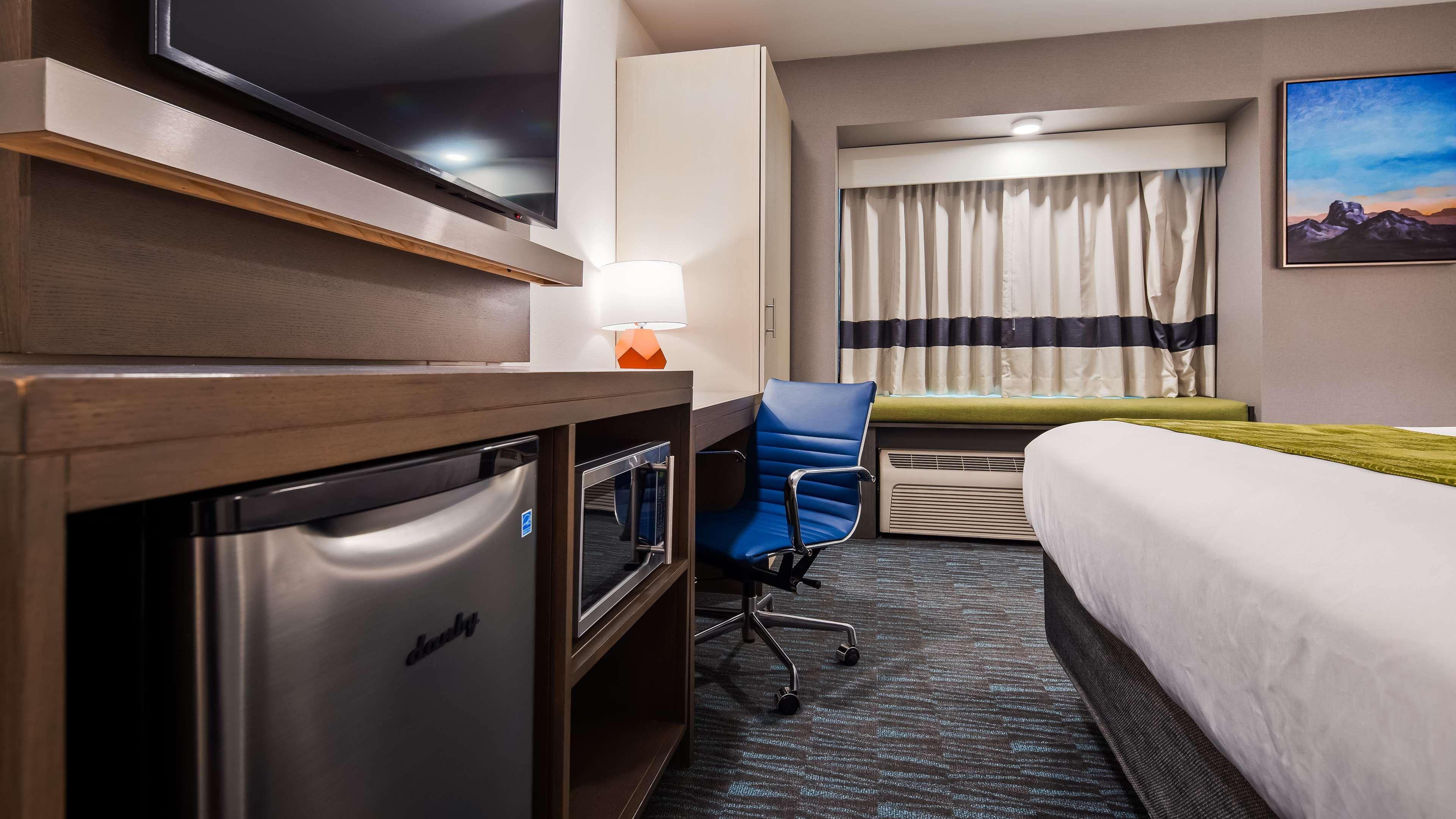 La Quinta Inn & Suites By Wyndham Tulsa Downtown - Route 66 מראה חיצוני תמונה